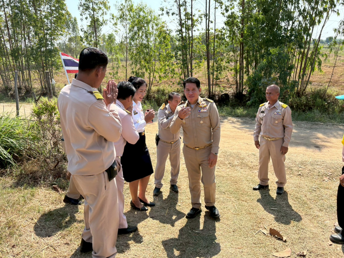 พิธีปล่อยพันธ์ปลาพระราชทาน  ณ แปลงโคก หนอง นา ข้าราชบริพาร หน่วยราชการในพระองค์
