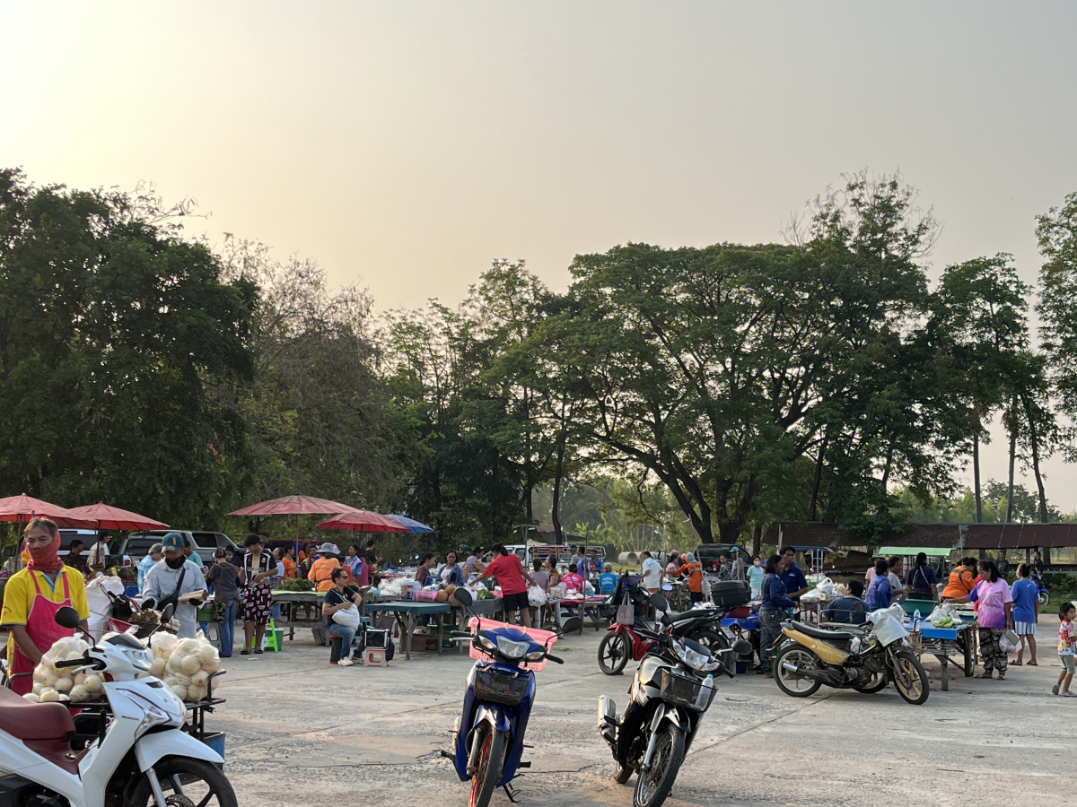 ประชาสัมพันธ์ตลาดในตำบลประสุข