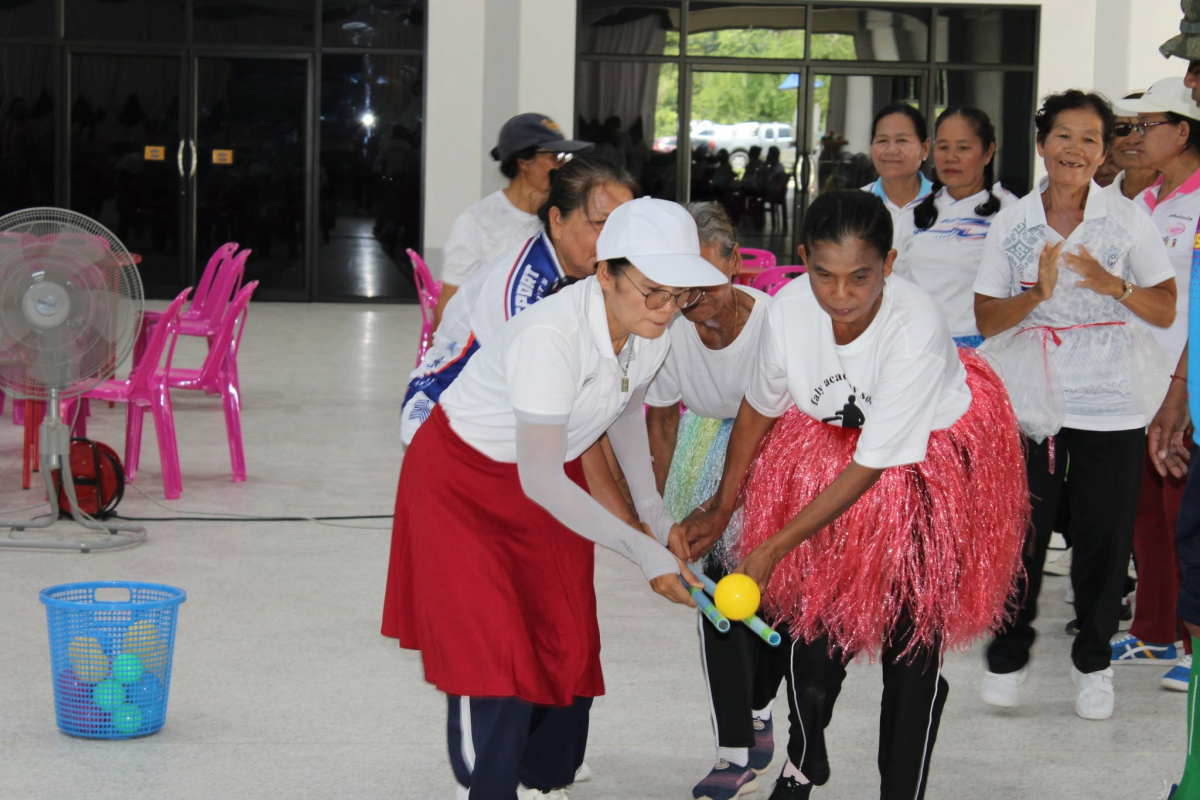 กิจกรรมการแข่งขันกีฬานักเรียนโรงเรียนผู้สูงอายุ